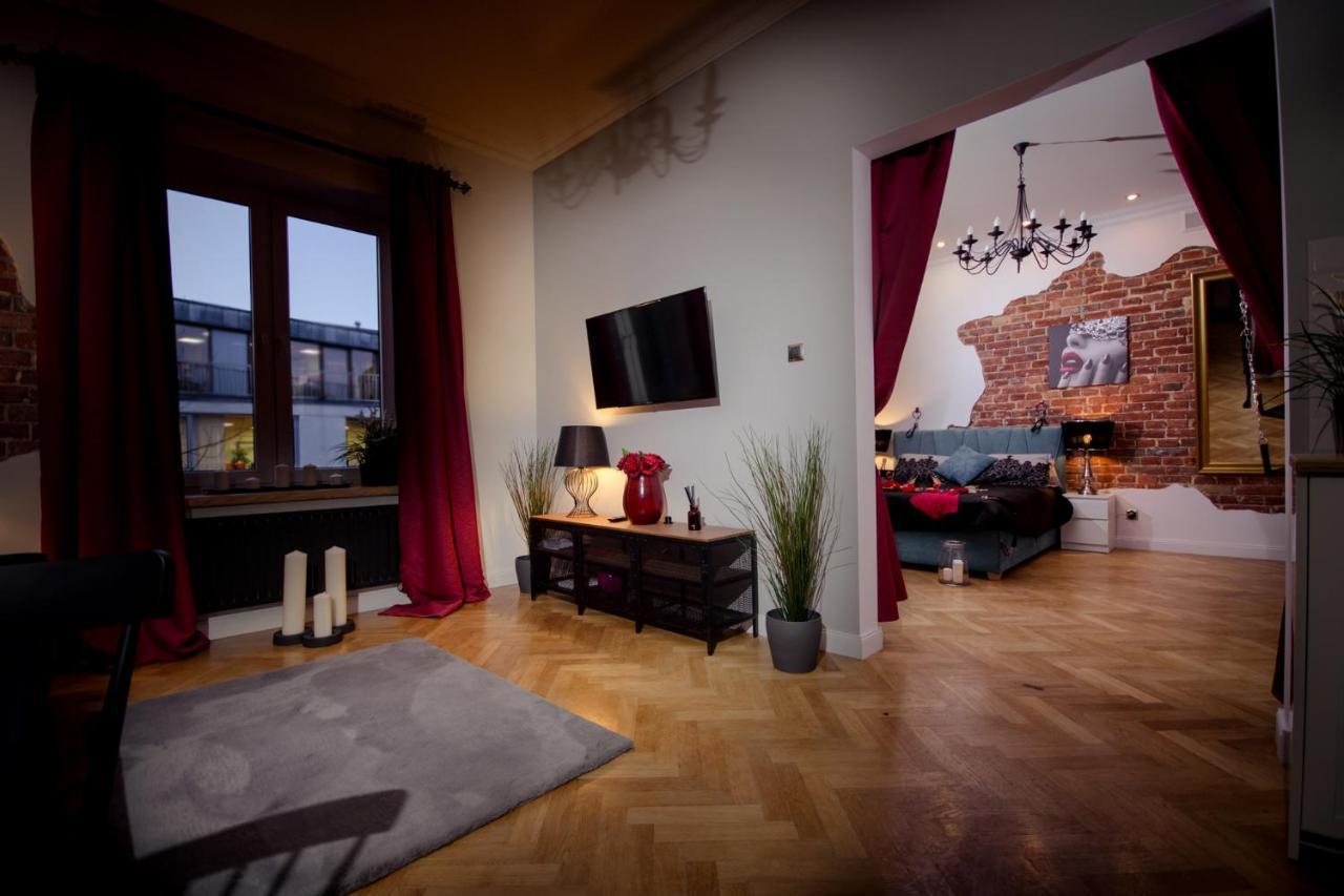 Apartament Dla Doroslych "Papierki Po Cukierkach" Lublin Exterior photo